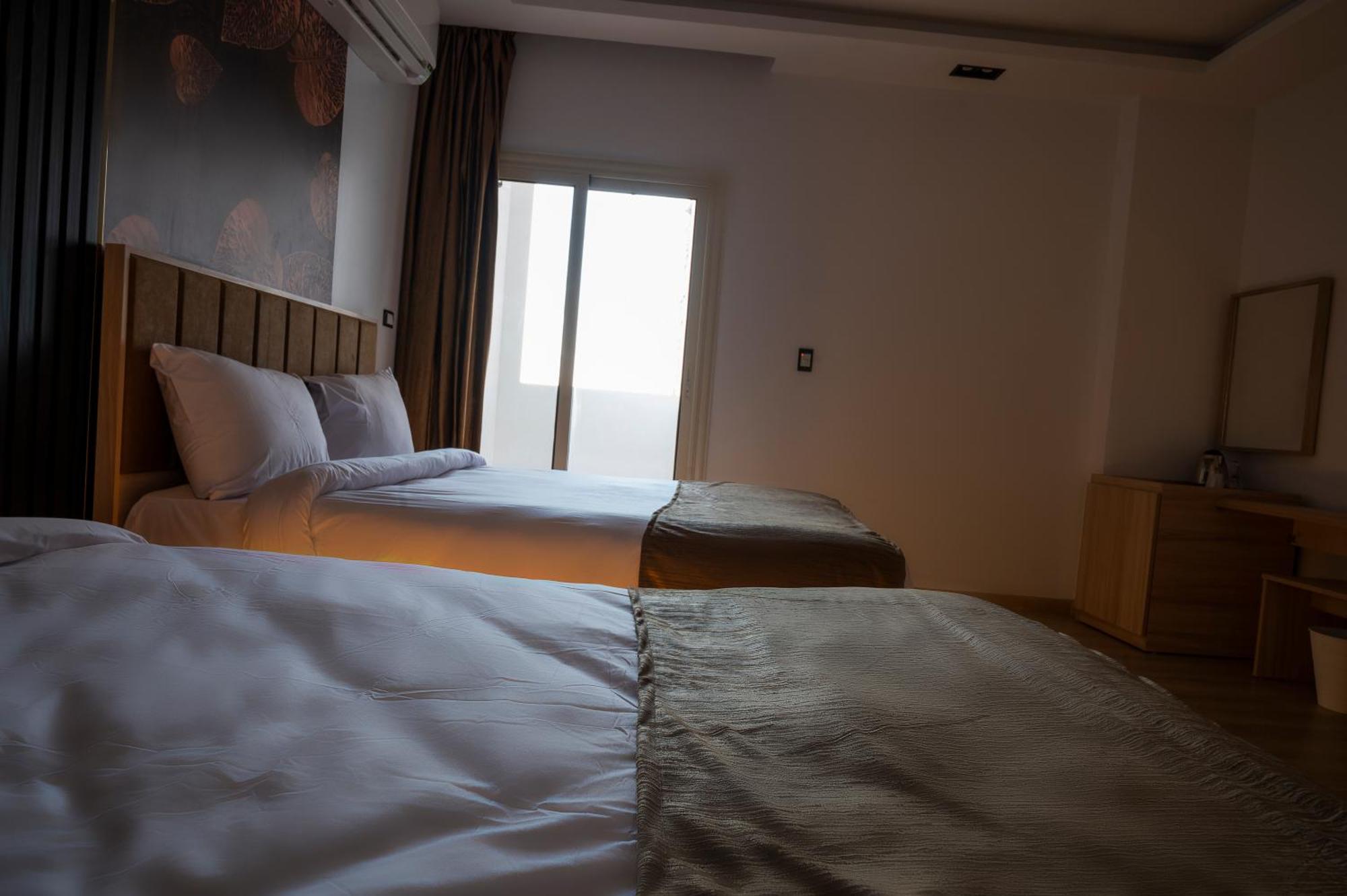Kafret el-Gabal Palm Pyramids View Hotel חדר תמונה